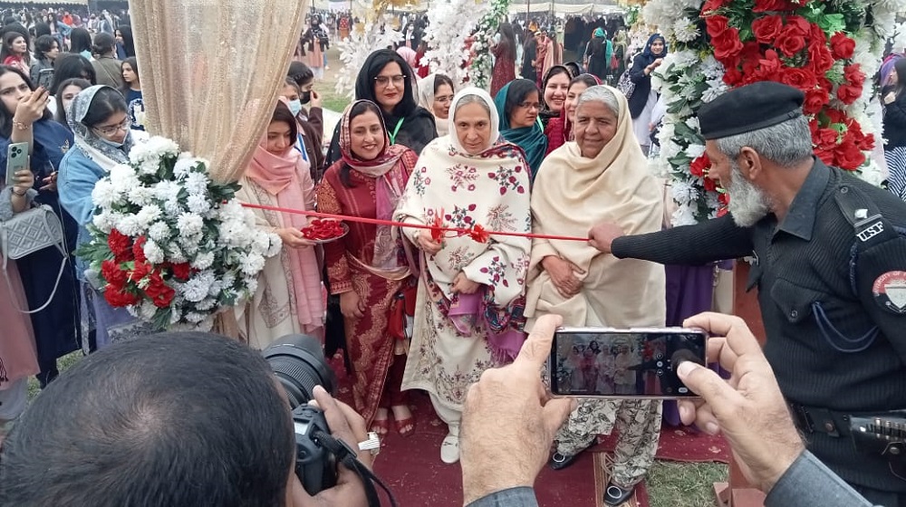 Justice (R) Irshad Qaiser former minister for Higher Education, Law Parliamentary Affairs & Human Rights Departments inaugurating the SPORTS GALA at Jinnah College for Women, University of Peshawar.