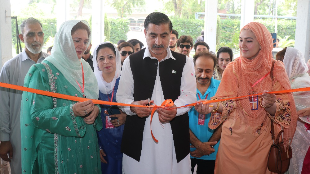 Vice Chancellor Prof Dr Muhammad Idrees inaugrates the thesis exhibition organised by the Department of Art &  Design, University of Peshawar.
