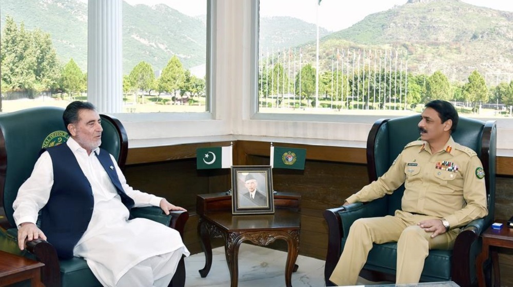 The Vice Chancellor Prof. Dr. Muhammad Naeem Qazi is discussing academic affairs with the NDU President Lt. Gen. Asif Ghafoor and joint collaboration on peace and conflict related research ahead of the 